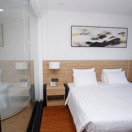 Lily Apartment Нячанг Экстерьер фото